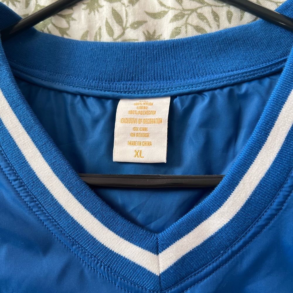 Sailor Moon Blue Sweatshirt - Picture 2 of 2